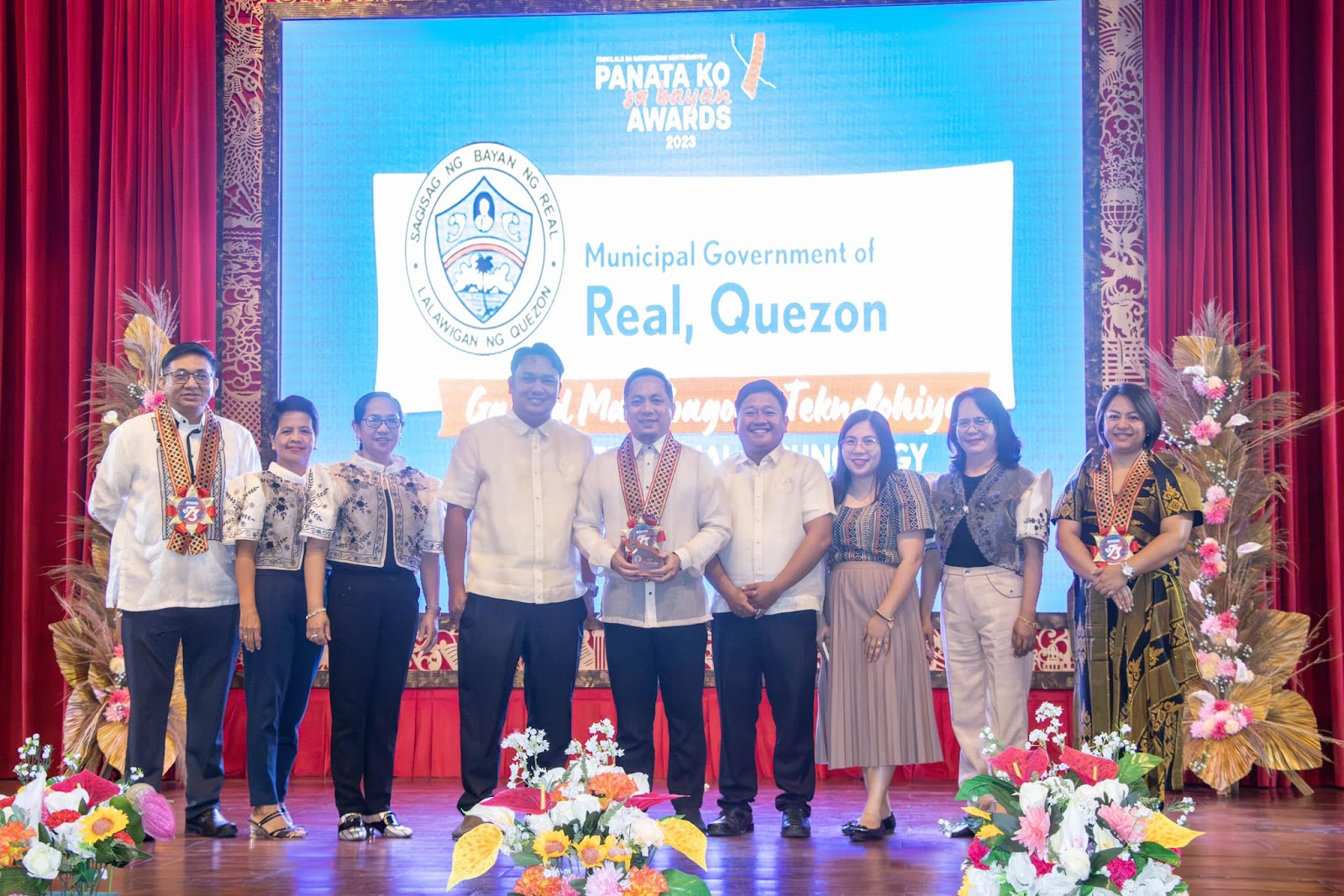 mswdo-real-quezon-recognized-for-best-new social technology award with accessgovs digital solution
